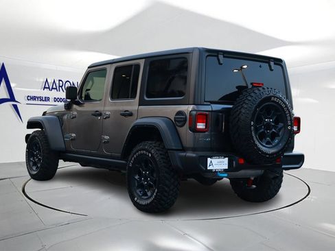 Used 2023 Jeep Wrangler Unlimited w/ Cold Weather Group AWD/4WD image 2