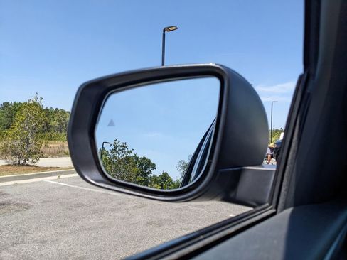 Used 2026 Jeep Grand Cherokee Laredo image 14