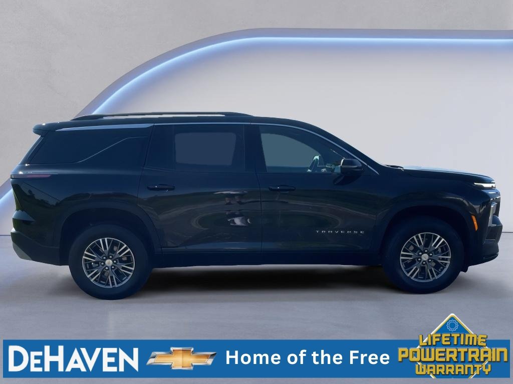 Used 2024 Chevrolet Traverse LT w/ Enhanced Driving Package FWD image 7