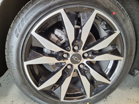 Used 2021 Chevrolet Malibu RS image 31