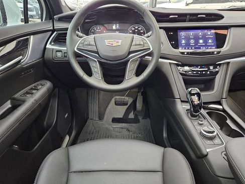 New 2025 Cadillac XT5 Premium Luxury image 14