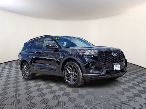 Used 2025 Ford Explorer ST w/ Sun And Sound Package AWD/4WD image 1