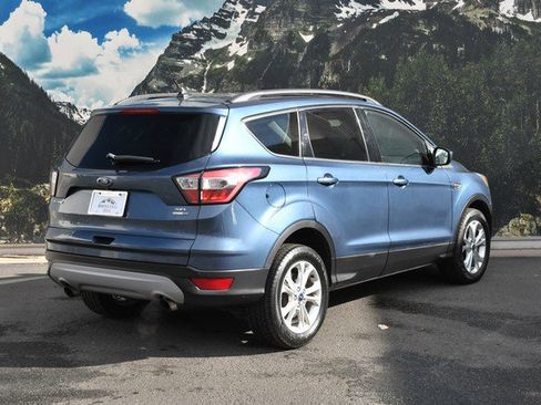 Used 2018 Ford Escape SEL image 3
