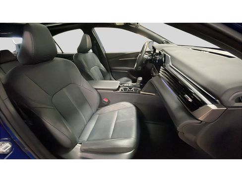 Used 2025 Toyota Camry XSE w/ Premium Plus Package image 16