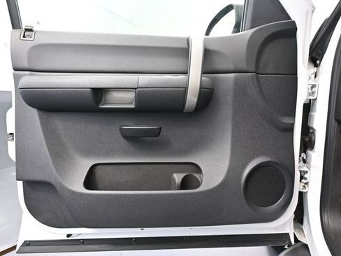 Used 2009 Chevrolet Silverado 1500 LT w/ Power Pack Plus image 18