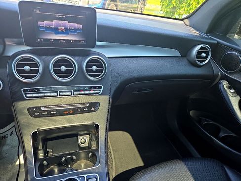 Used 2017 Mercedes-Benz GLC 300 w/ Premium 1 Package image 18