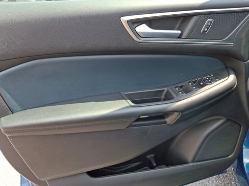 Used 2022 Ford Edge SEL w/ Sport Appearance Package AWD/4WD image 12