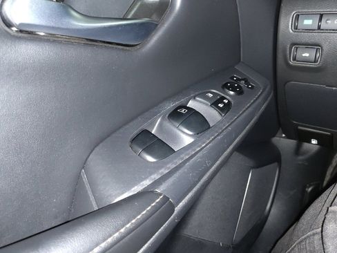 Used 2021 Nissan Sentra SV FWD image 27