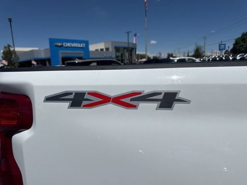 Used 2025 Chevrolet Silverado 2500 LT w/ Convenience Package AWD/4WD image 12