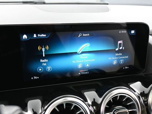 Used 2022 Mercedes-Benz GLA 250 4MATIC image 21