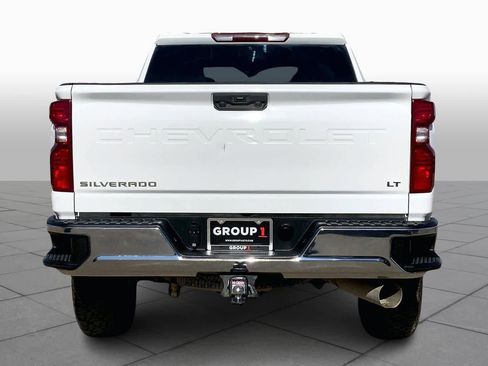 Used 2022 Chevrolet Silverado 2500 LT w/ Convenience Package image 4