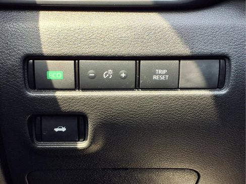 Certified 2025 Nissan Sentra S FWD image 25