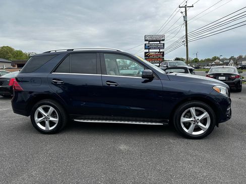 Used 2018 Mercedes-Benz GLE 350 4MATIC image 4