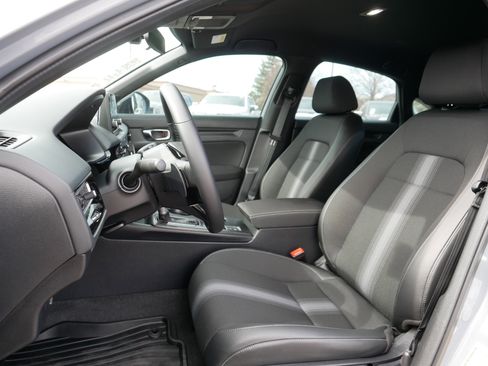 Used 2025 Honda Civic Sport image 33