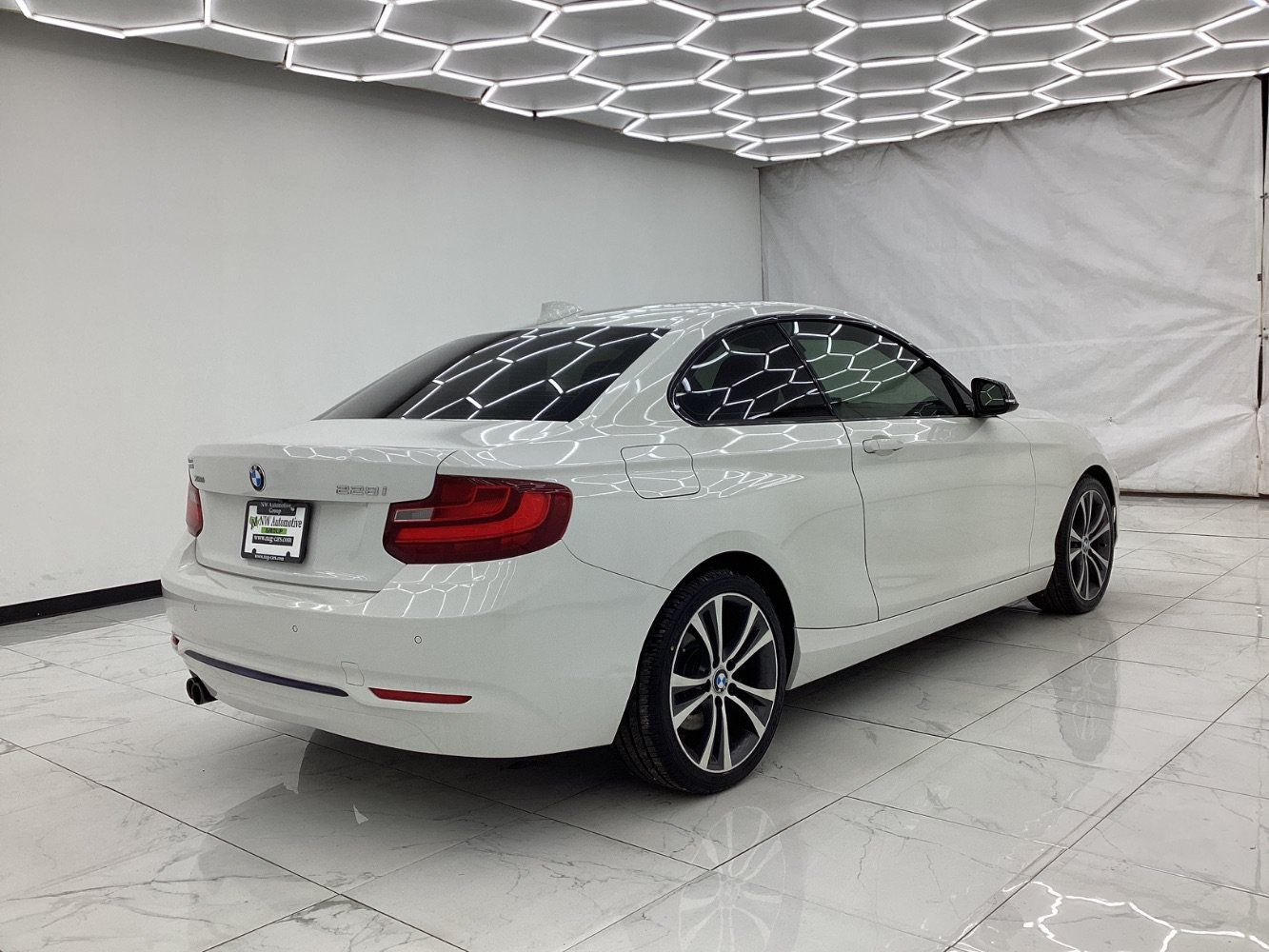 Used 2015 BMW 228i xDrive Coupe AWD/4WD image 11
