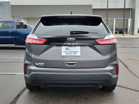 Certified 2021 Ford Edge SE FWD image 5