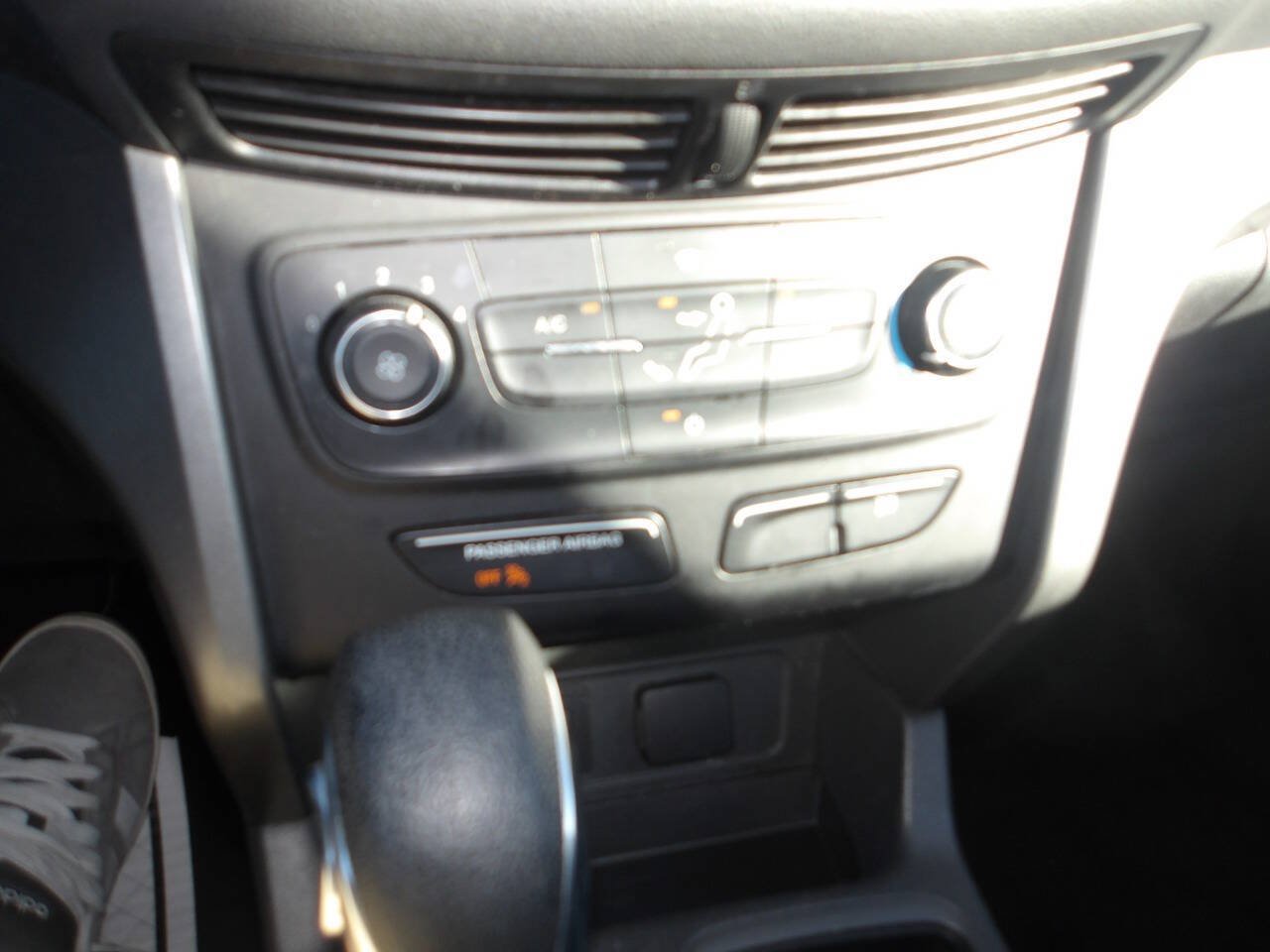 Used 2019 Ford Escape S FWD image 13