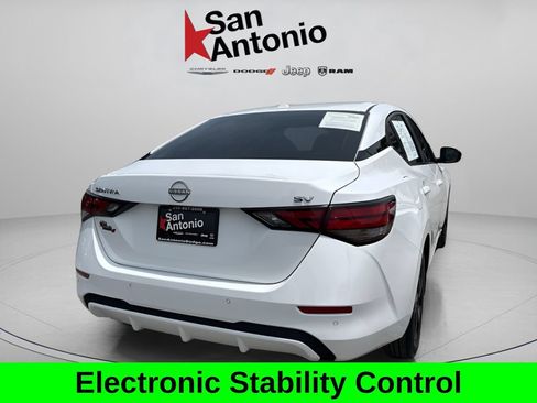 Used 2024 Nissan Sentra SV FWD image 14
