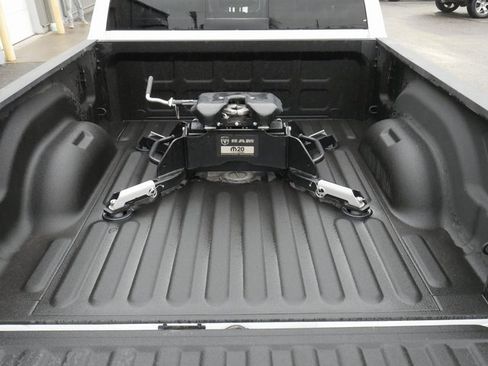 Used 2025 RAM 3500 Limited image 13