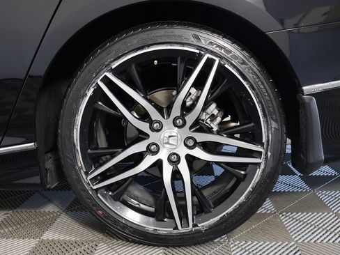 Used 2022 Honda Accord Touring image 14