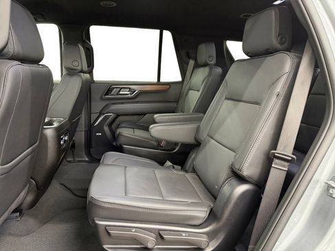 Used 2025 GMC Yukon Denali image 10