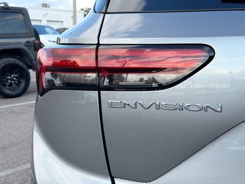 Used 2021 Buick Envision Essence image 10