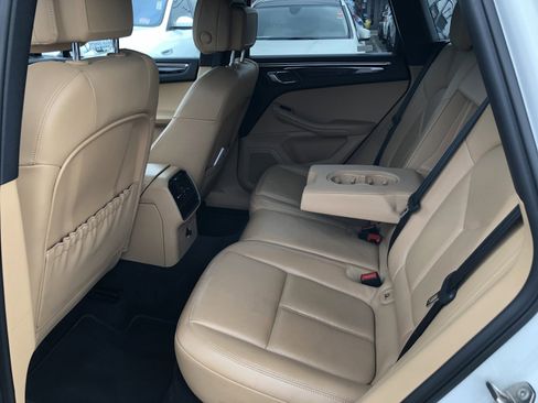 Used 2016 Porsche Macan S image 14