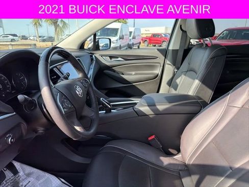 Used 2021 Buick Enclave Avenir w/ Avenir Technology Package image 11