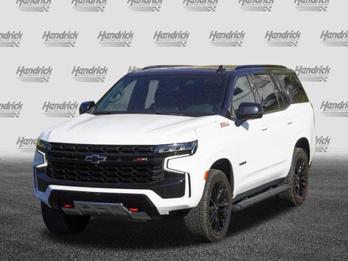 Used 2023 Chevrolet Tahoe Z71 w/ Luxury Package AWD/4WD image 5