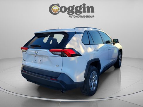 Certified 2021 Toyota RAV4 LE image 7