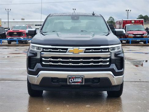 Used 2022 Chevrolet Silverado 1500 LT image 2