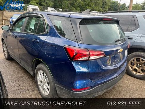 Used 2022 Chevrolet Equinox LS FWD image 4
