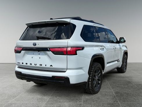 Certified 2023 Toyota Sequoia Platinum AWD/4WD image 5