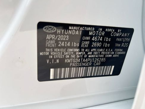 Used 2023 Genesis G70 2.0T RWD image 22