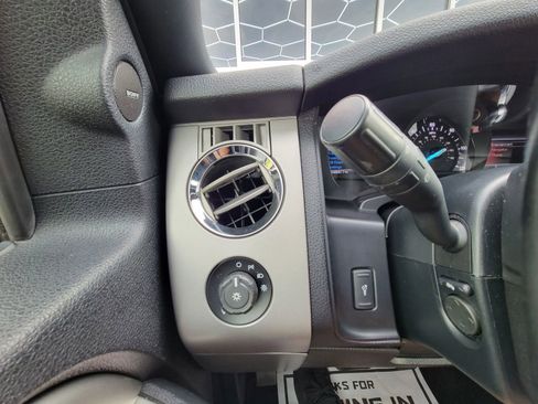 Used 2017 Ford Expedition Limited w/ Equipment Group 301A RWD image 12