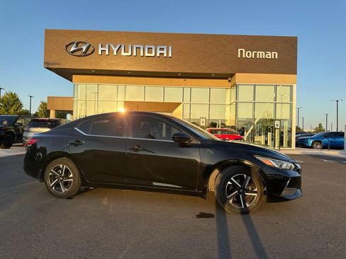 Used 2024 Nissan Sentra SV w/ All-Weather Package FWD image 6
