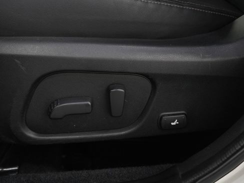 Used 2016 Subaru Forester 2.0XT Touring w/ Eyesight & Navigation System image 27