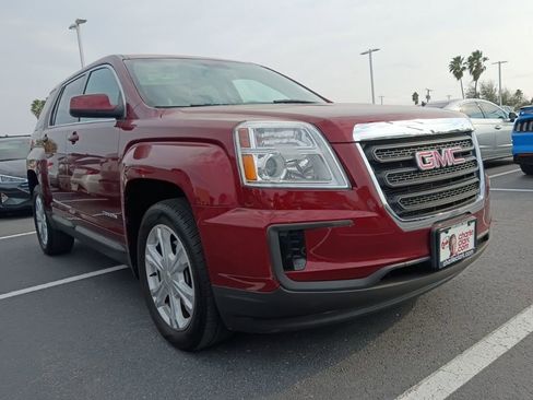 Used 2017 GMC Terrain SLE image 2