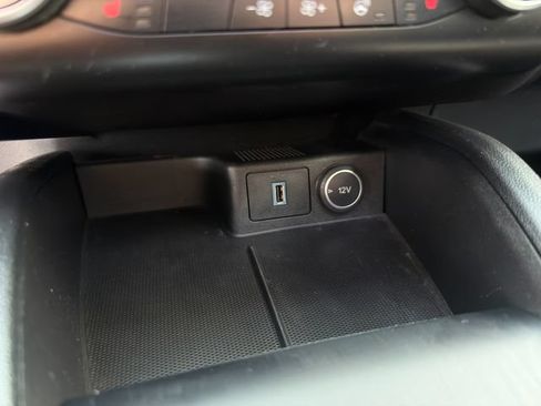 Used 2020 Ford Escape Titanium AWD/4WD image 40