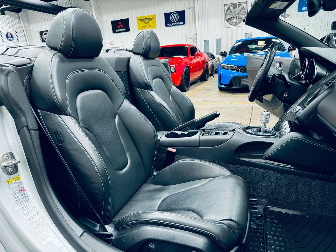 Used 2012 Audi R8 V10 w/ Enhanced Leather Pkg AWD/4WD image 30