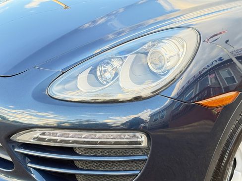 Used 2012 Porsche Cayenne image 9