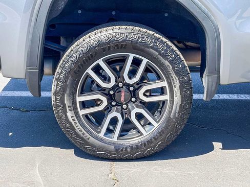Used 2020 GMC Sierra 1500 AT4 w/ AT4 Premium Package AWD/4WD image 11