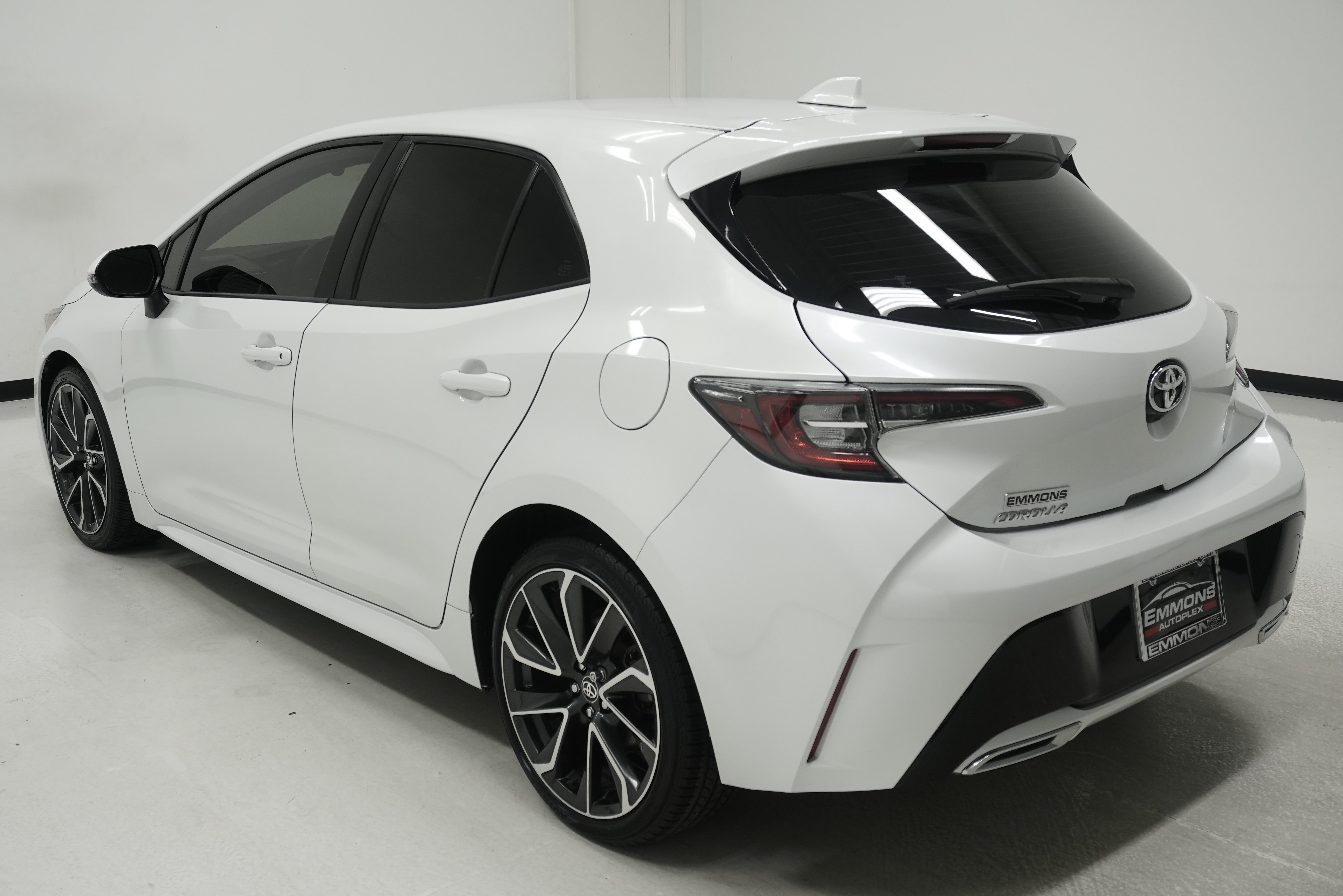 Used 2021 Toyota Corolla XSE FWD image 6