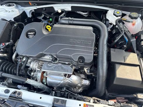Used 2025 Chevrolet Malibu LT w/ Sport Edition FWD image 30