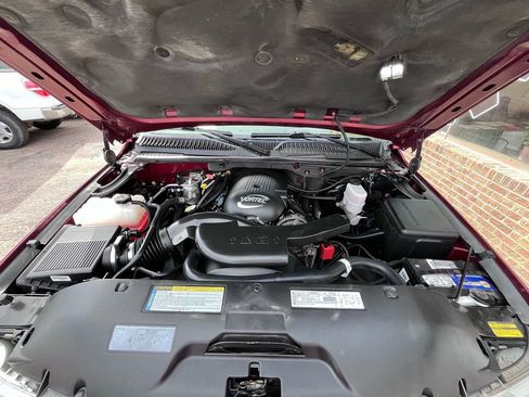 Used 2001 Chevrolet Tahoe LT w/ LT Preferred Equipment Group image 16