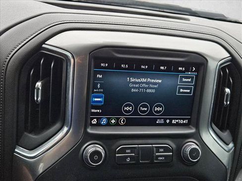 Used 2022 Chevrolet Silverado 2500 LT w/ Midnight Edition AWD/4WD image 10