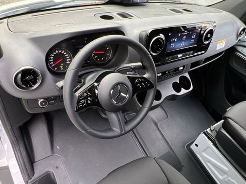 New 2025 Mercedes-Benz Sprinter 2500 image 21