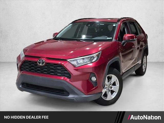 Used 2021 Toyota RAV4 XLE w/ Convenience Package FWD image 1