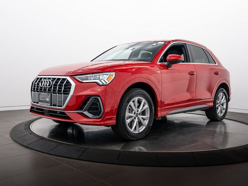 Certified 2023 Audi Q3 2.0T Premium Plus w/ Premium Plus Package AWD/4WD image 6