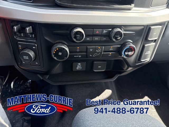 New 2026 Ford F250 XLT w/ FX4 Off-Road Package AWD/4WD image 21